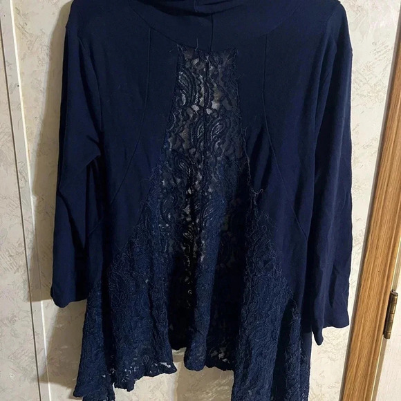 MARIA GABRIELLE Cardigan - Picture 2 of 7